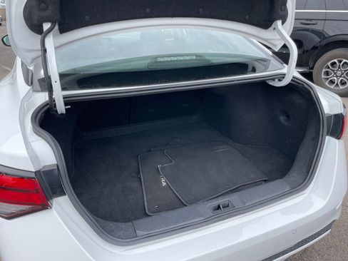 Used 2025 Nissan Sentra S image 29