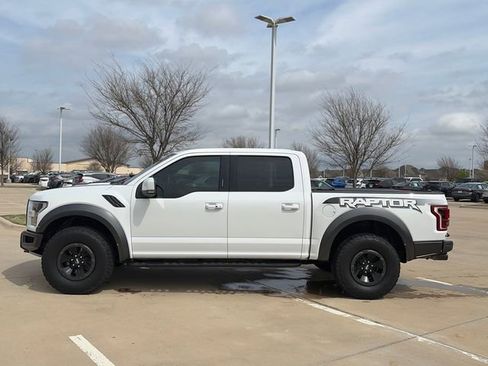 Used 2018 Ford F150 Raptor w/ Equipment Group 802A Luxury image 6