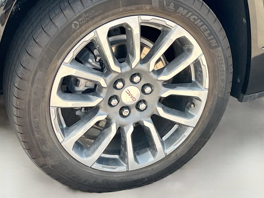 Used 2022 GMC Acadia Denali w/ Denali Ultimate Package AWD/4WD image 34