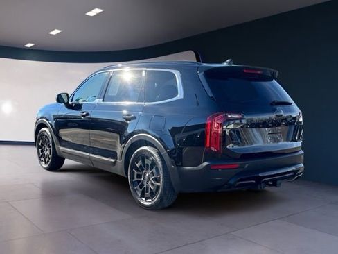 Used 2021 Kia Telluride EX w/ EX Premium Package image 3