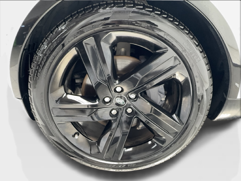 Used 2024 Land Rover Discovery Dynamic SE AWD/4WD image 15