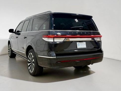 Used 2024 Lincoln Navigator L Reserve AWD/4WD image 17