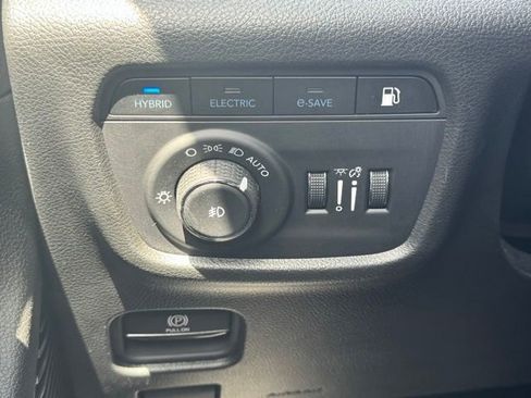 New 2024 Jeep Grand Cherokee Overland w/ Advanced Protech Group III image 36