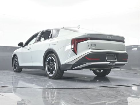 Used 2025 Kia K4 EX image 58