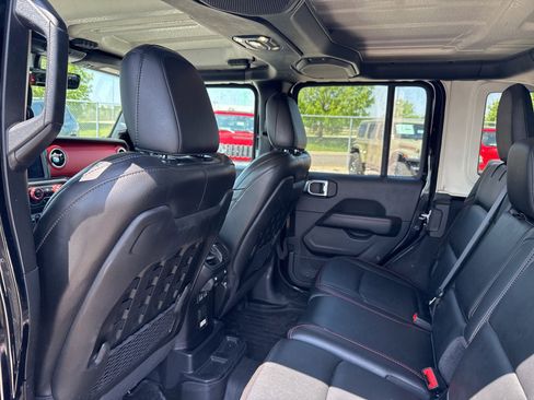 Used 2020 Jeep Wrangler Unlimited Rubicon AWD/4WD image 11