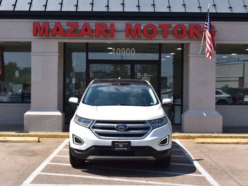 Used 2016 Ford Edge Titanium w/ Equipment Group 302A FWD image 5