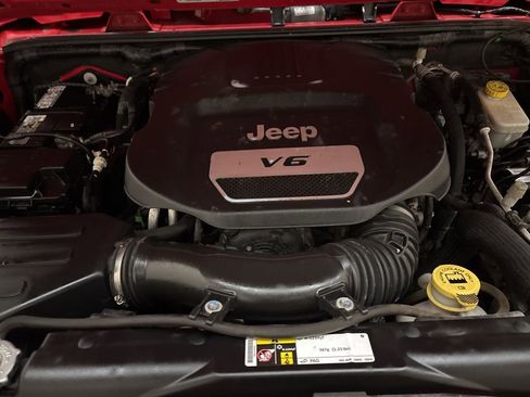 Used 2015 Jeep Wrangler Sport w/ Quick Order Package 24S image 22