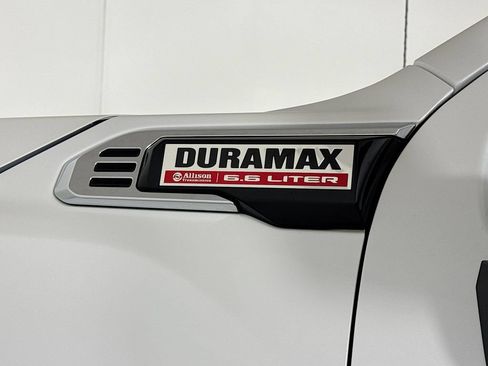 Used 2024 GMC Sierra 2500 Denali w/ Denali Reserve Package AWD/4WD image 10