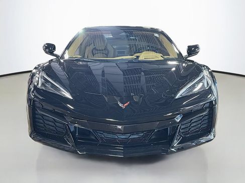 Used 2024 Chevrolet Corvette Z06 RWD image 2