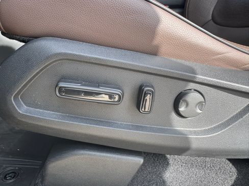 Certified 2025 Honda Pilot Elite image 27