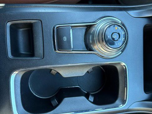 Used 2019 Ford Fusion Titanium image 12