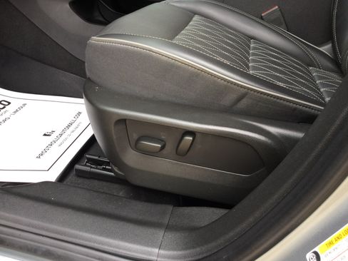 Used 2023 Buick Envision Avenir AWD/4WD image 14
