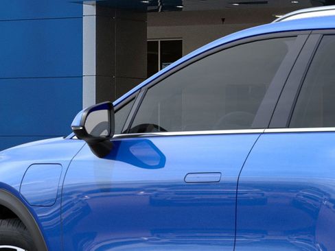 New 2026 Chevrolet Equinox EV LT image 12