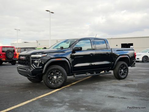 Used 2024 GMC Canyon Elevation w/ Convenience Package image 9