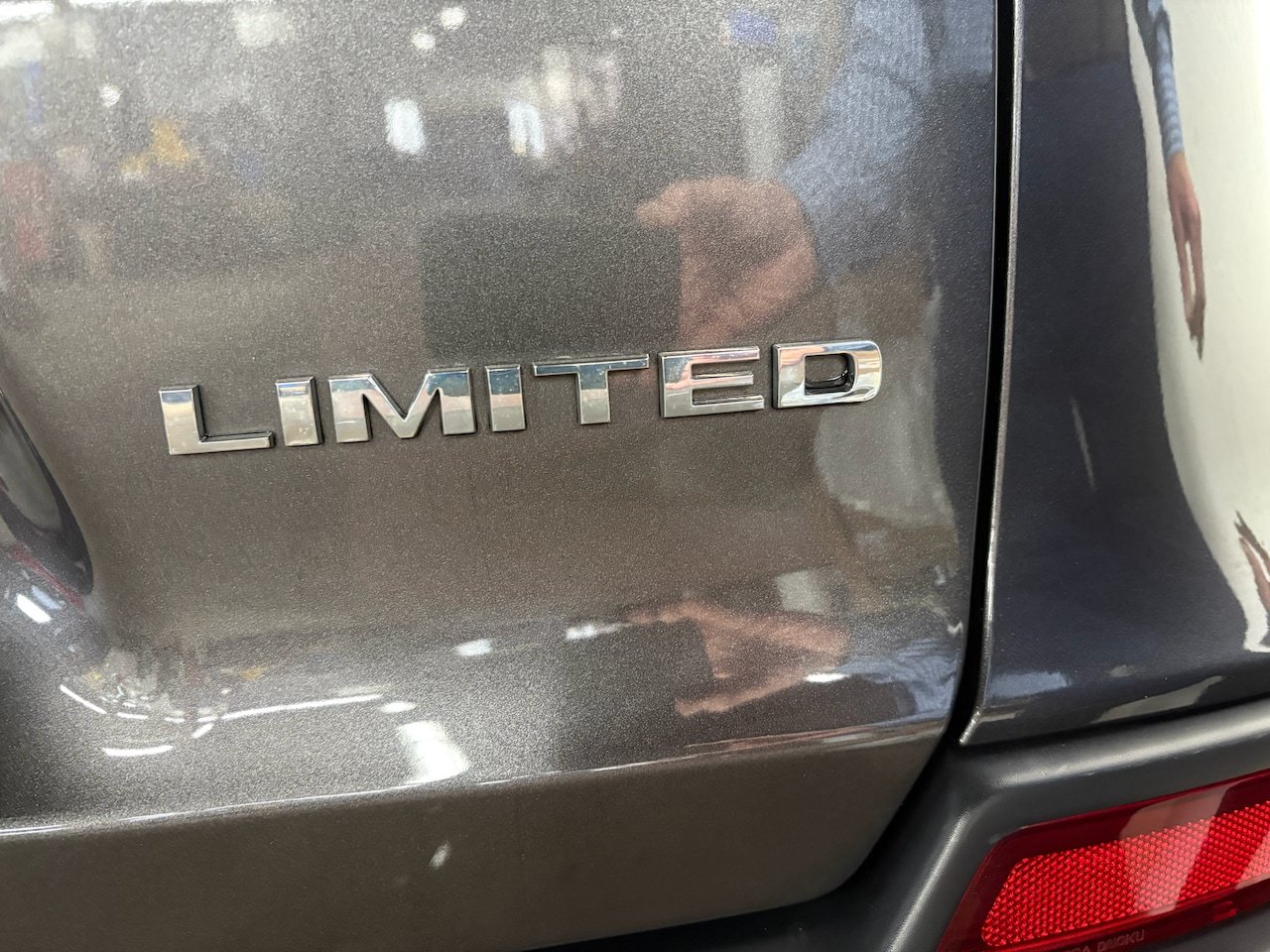 Used 2021 Jeep Cherokee Limited AWD/4WD image 30