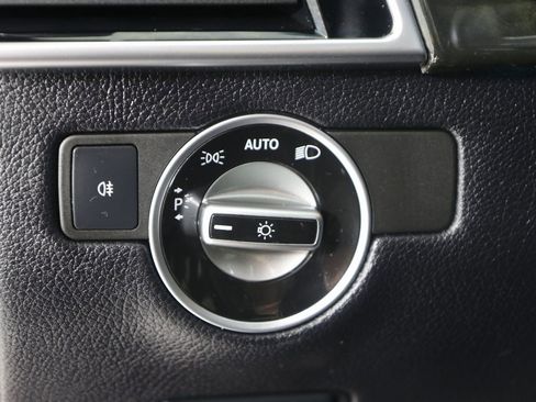 Used 2019 Mercedes-Benz GLE 43 AMG 4MATIC image 18