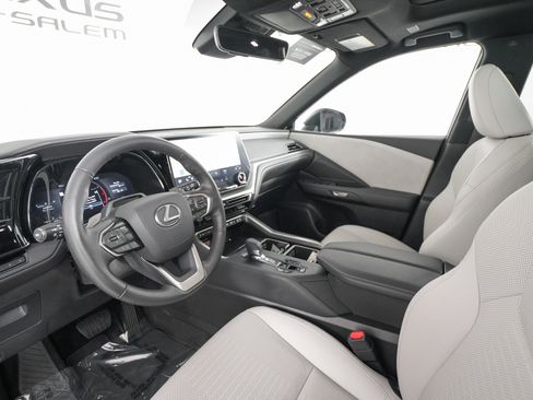 Certified 2025 Lexus TX 350 AWD image 10