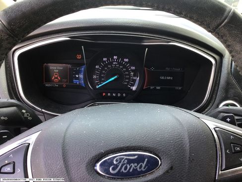 Used 2017 Ford Fusion Titanium FWD image 8