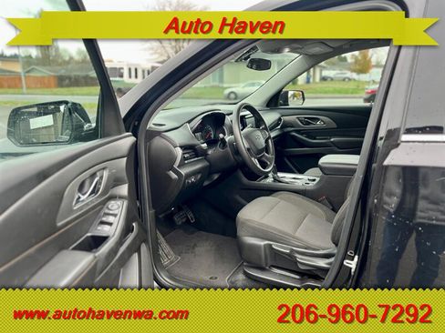 Used 2018 Chevrolet Traverse LS AWD/4WD image 10