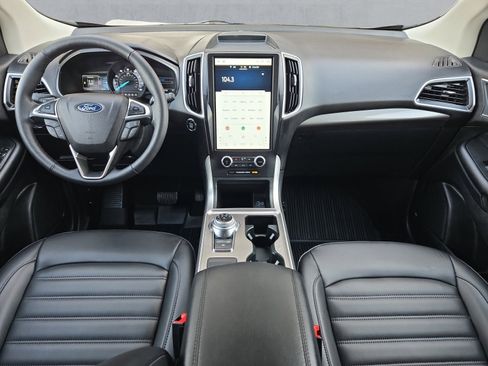 Certified 2024 Ford Edge SEL w/ Convenience Package image 9