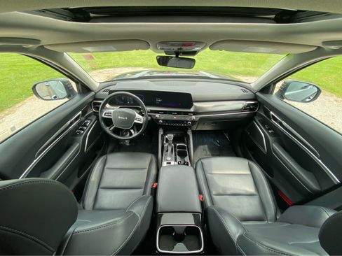 Used 2025 Kia Telluride S FWD image 21