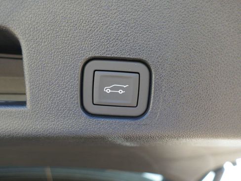 New 2026 Chevrolet Traverse LT w/ Midnight/Sport Edition AWD/4WD image 15