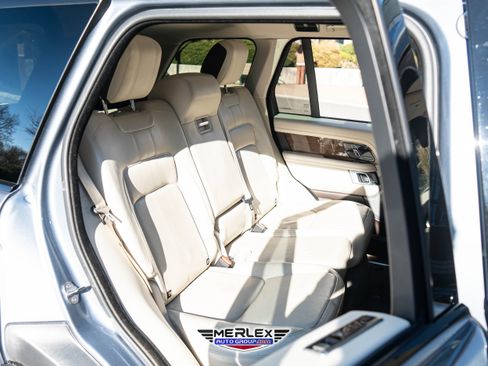 Used 2019 Land Rover Range Rover Supercharged image 18