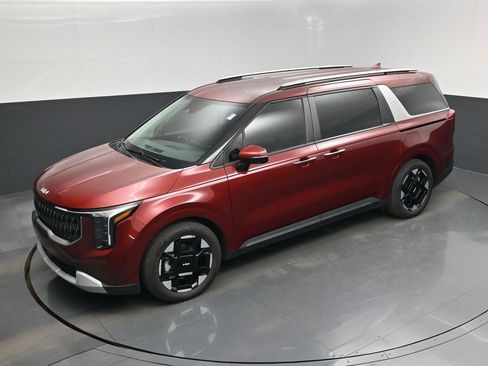 Certified 2025 Kia Carnival EX image 43