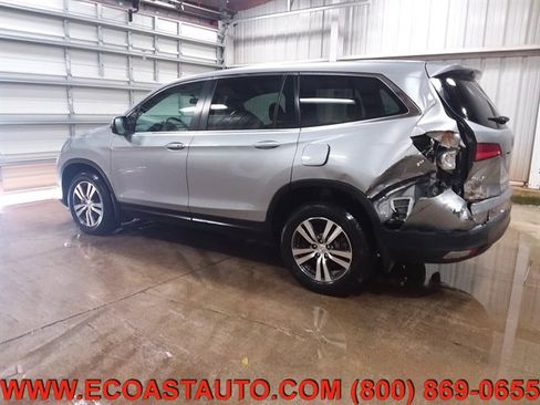 Used 2018 Honda Pilot EX image 6
