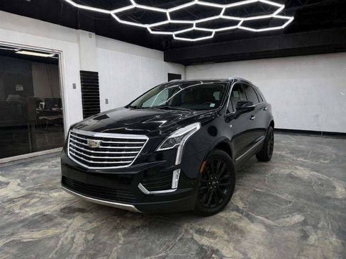 Used 2019 Cadillac XT5 Platinum AWD/4WD image 1
