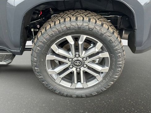 New 2026 Toyota 4Runner Limited image 10