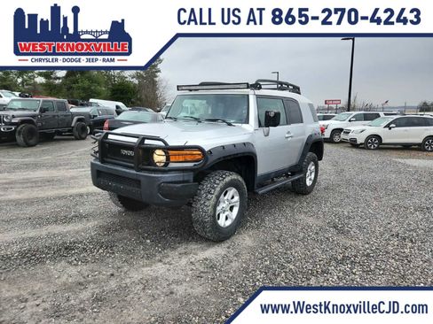 Used 2007 Toyota FJ Cruiser 4WD image 1