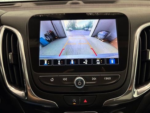 Used 2024 Chevrolet Equinox LT AWD/4WD image 39
