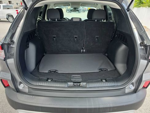Used 2021 Ford Escape SE w/ Cold Weather Package AWD/4WD image 8