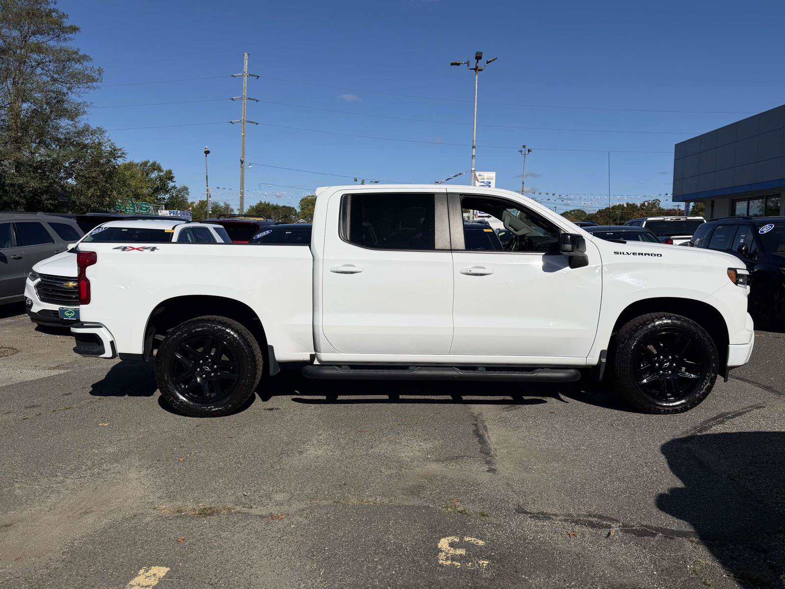 Used 2023 Chevrolet Silverado 1500 RST w/ Rally Edition AWD/4WD image 6