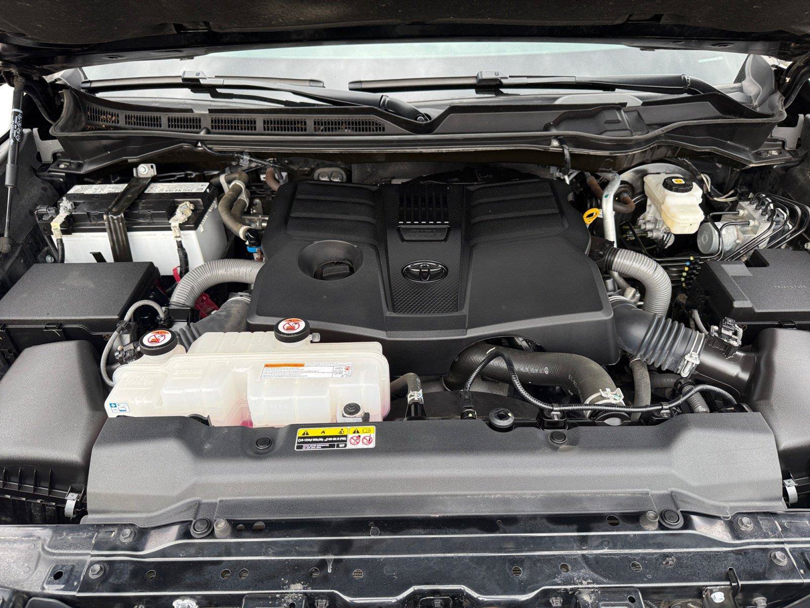 Used 2025 Toyota Tundra SR5 AWD/4WD image 28