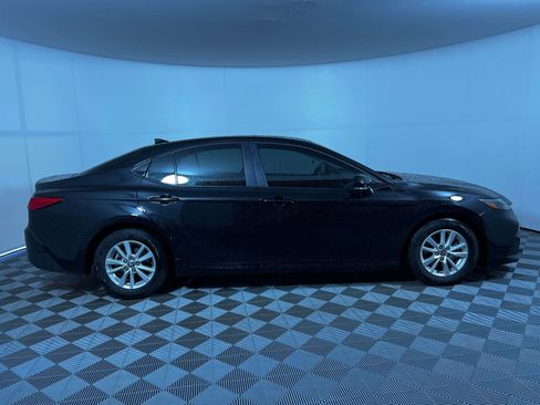 Certified 2025 Toyota Camry LE FWD image 4