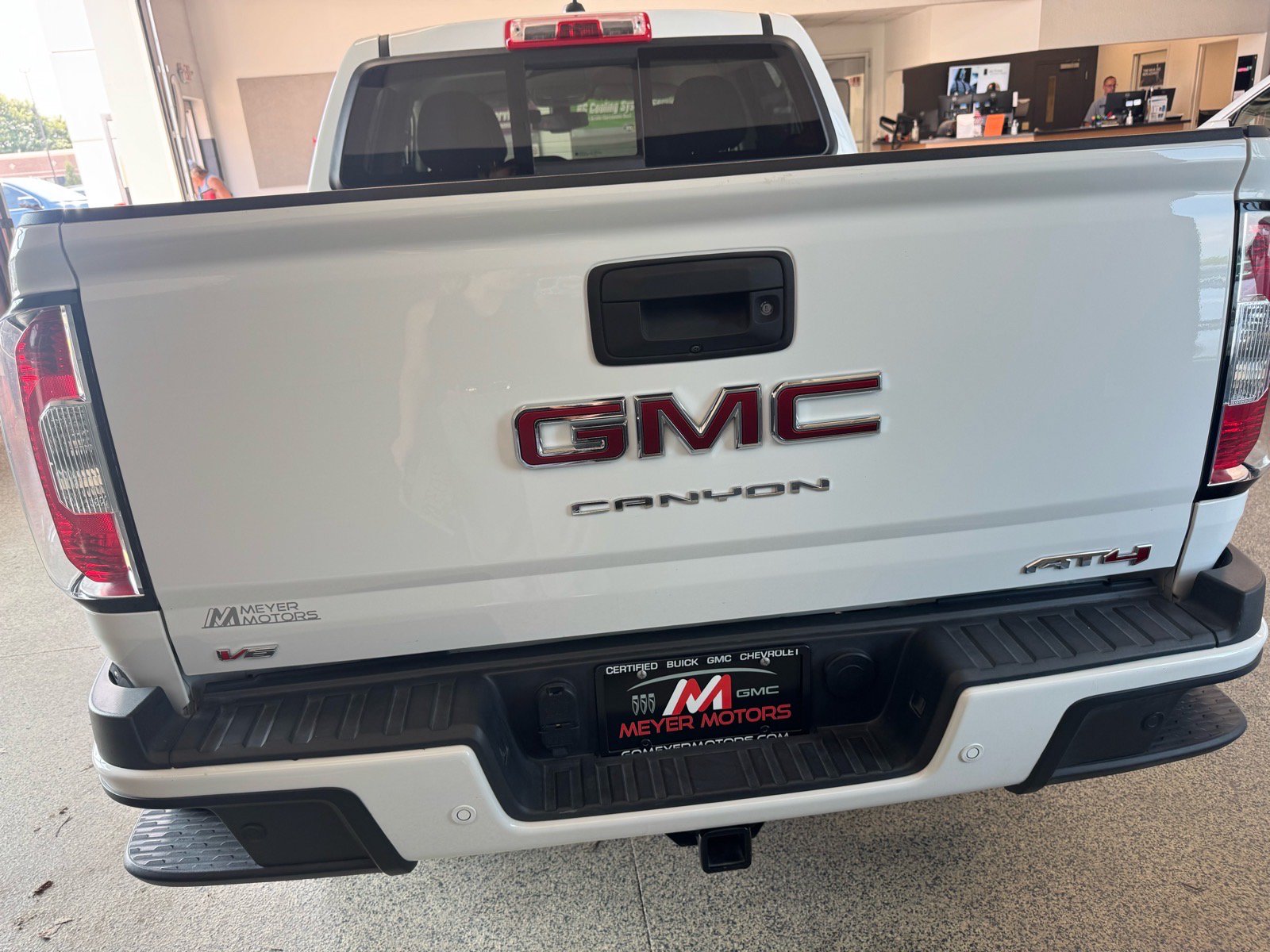Used 2022 GMC Canyon AT4 w/ Trailering Package AWD/4WD image 6