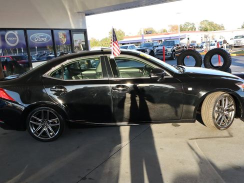 Used 2020 Lexus IS 300 F Sport w/ F Sport Package image 4