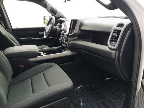 New 2026 RAM 1500 Express AWD/4WD image 24