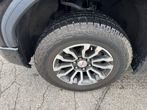 Used 2019 GMC Sierra 1500 AT4 w/ AT4 Premium Package AWD/4WD image 6