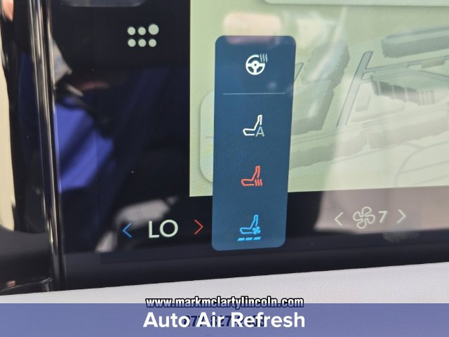 New 2027 Lincoln Aviator AWD image 21