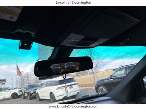 Used 2017 Ford Explorer Platinum image 24