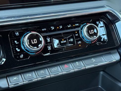 New 2026 GMC Sierra 1500 Denali Ultimate AWD/4WD image 24