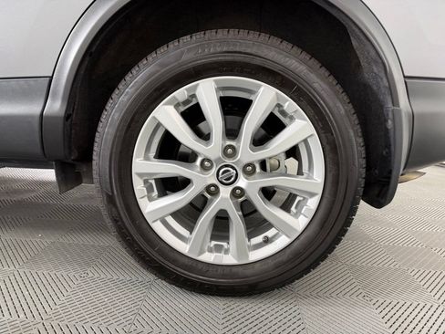 Used 2021 Nissan Rogue Sport SV FWD image 12