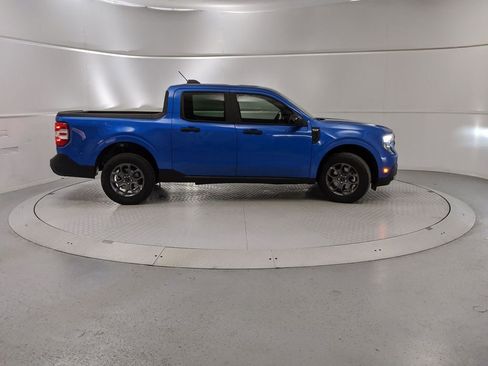 New 2025 Ford Maverick XLT w/ XLT Luxury Package AWD/4WD image 2