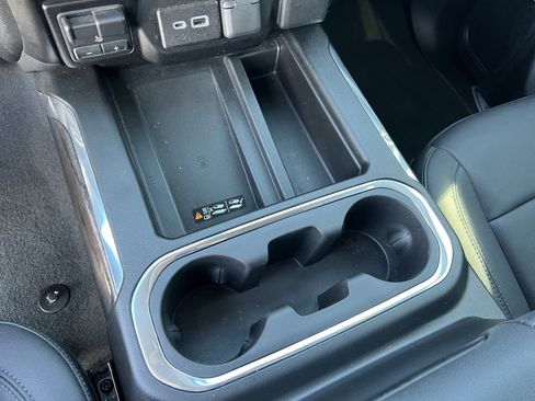 Used 2023 Chevrolet Silverado 2500 LTZ w/ LTZ Premium Package image 32