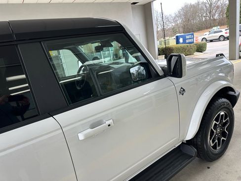 Certified 2025 Ford Bronco Outer Banks image 11