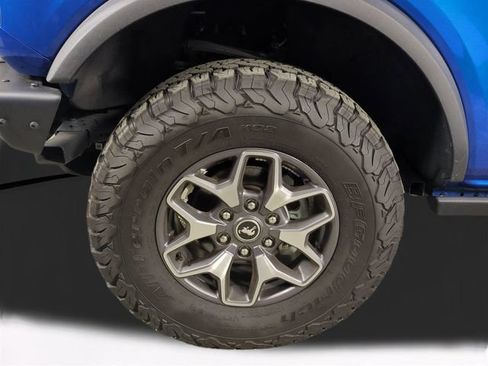 Used 2023 Ford Bronco Badlands AWD/4WD image 11