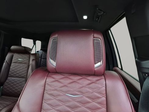 New 2026 Cadillac Escalade ESV Sport w/ Touring Package AWD/4WD image 37